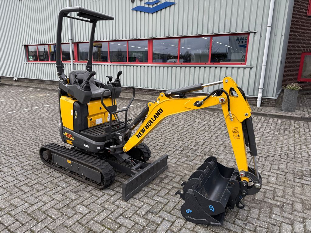 New Holland E12D Minigraver