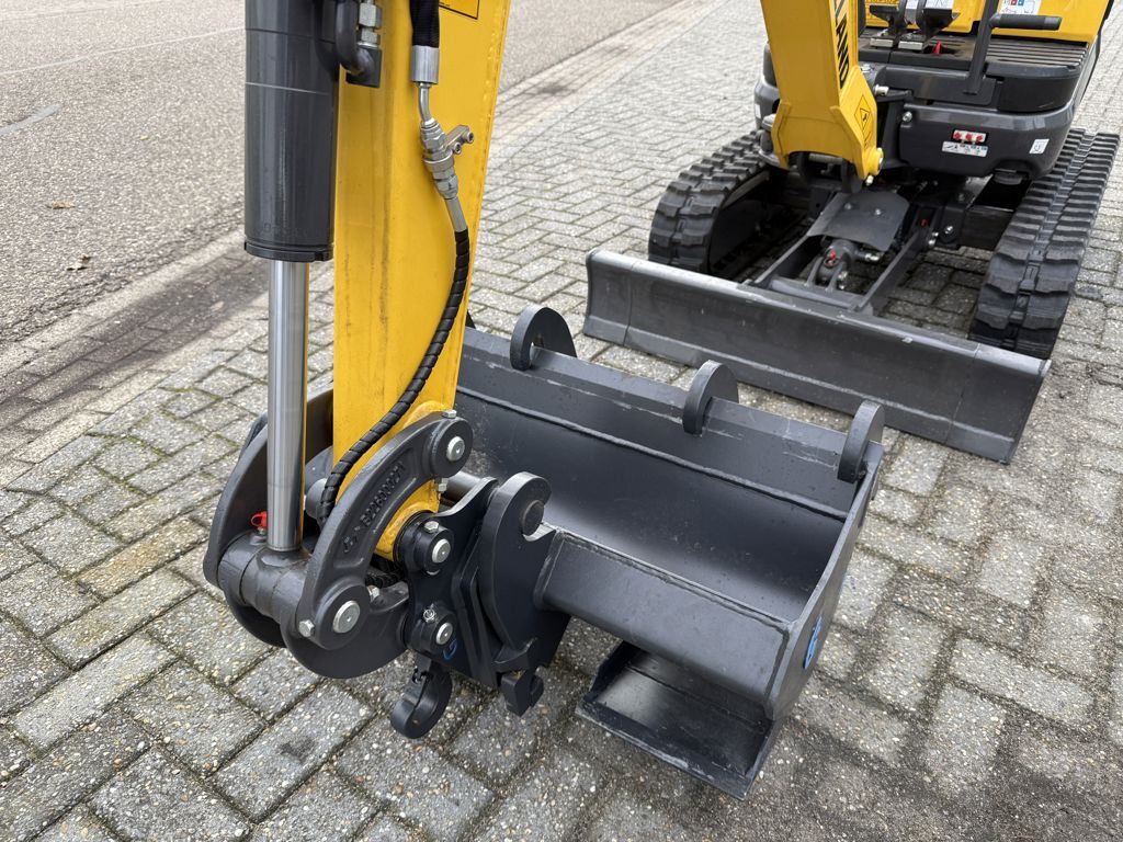 New Holland E12D Minigraver