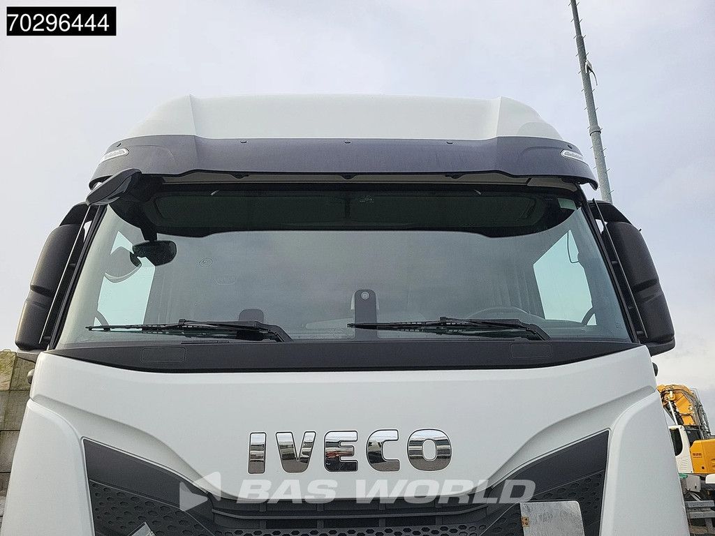 Iveco S-Way S-Way 460 4X2 LNG Retarder 2X Tanks