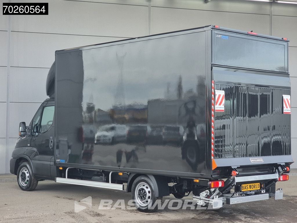 Iveco Daily 35S21 3.0L Automaat Laadklep Zijdeur ACC LED CarPlay Lat om Lat D'Hollandia 3,5t Trekvermogen Meubelbak Koffer Bakwagen Airco