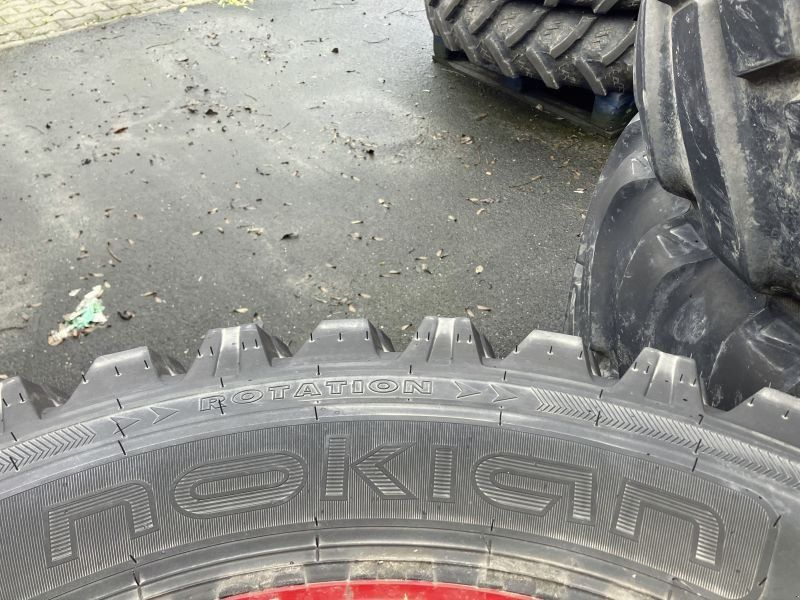 Fendt 360/70-16 AW305G U. 360/80 R28