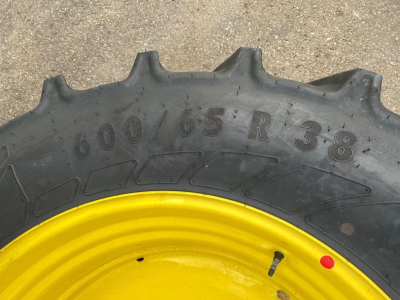 Mitas 600/65 R38