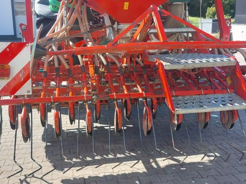 Kverneland Accord DA + NG 300