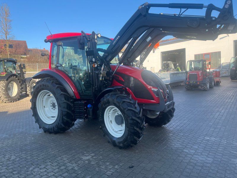 Valtra A85 mit FL