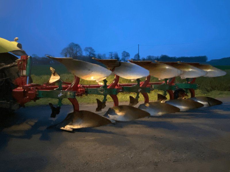 Kverneland CHARRUE ES 100 5 CORPS VARILAR