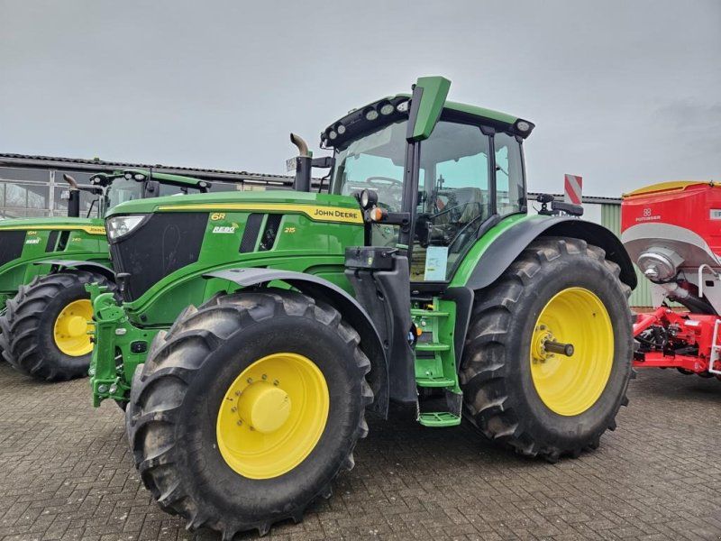 John Deere 6R215