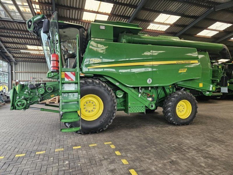 John Deere T560 i