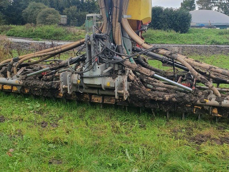 Väderstad CRX 625 mit APV PS 500 Streuer **Jahresendralley**