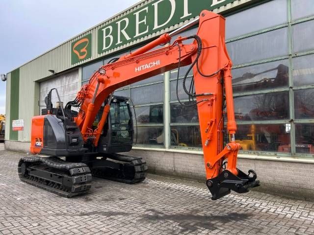 Hitachi ZX 135 US-6