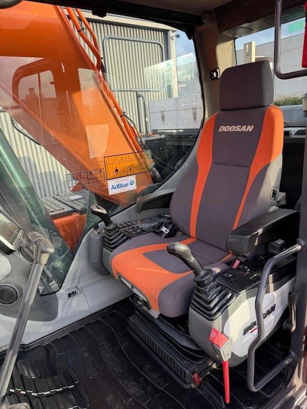Doosan DX 225 LC-5