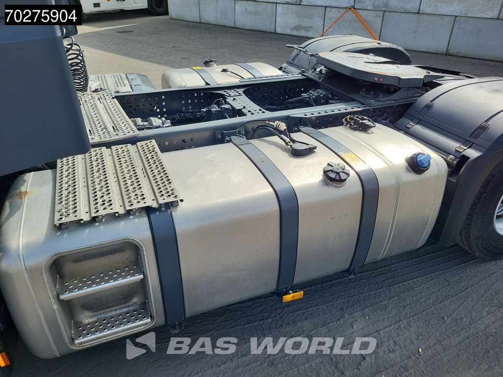 Mercedes Actros 1851 4X2 BigSpace 2x Tanks