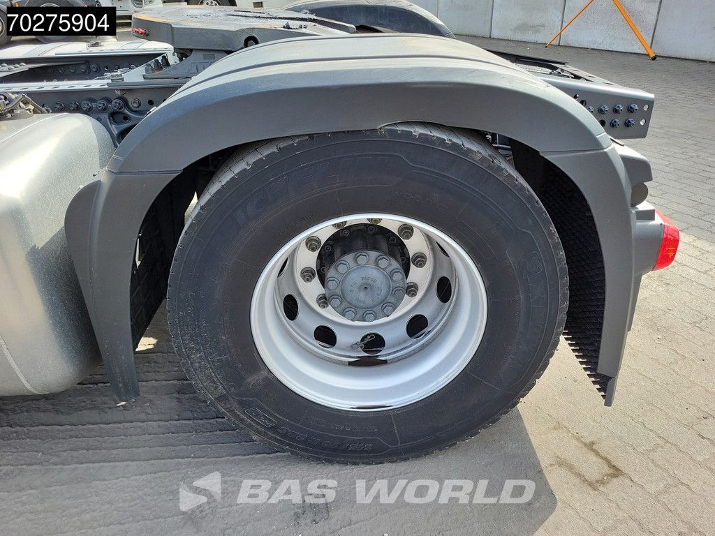 Mercedes Actros 1851 4X2 BigSpace 2x Tanks