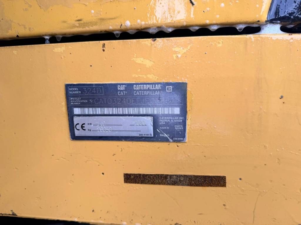 CAT 324D LN