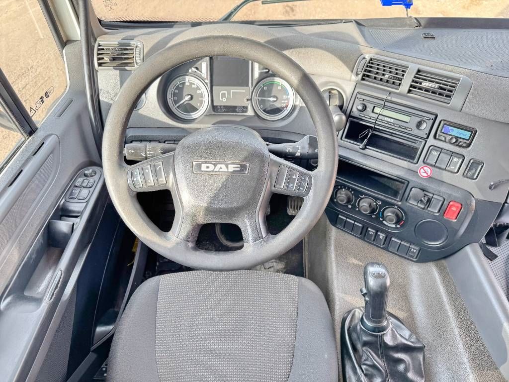 DAF CF400 17 Meter Palfinger Crane + Trailer