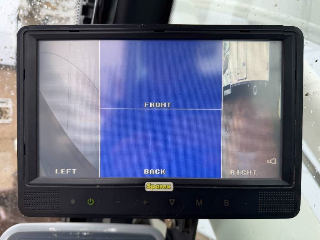 Liebherr R906LC - 2 Buckets Included / Quick Coupler