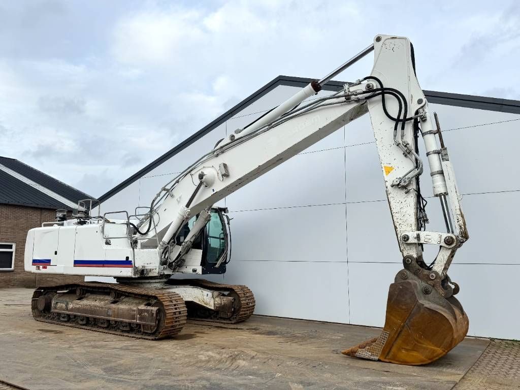Liebherr R946LC - Hammer Lines / Quick Coupler