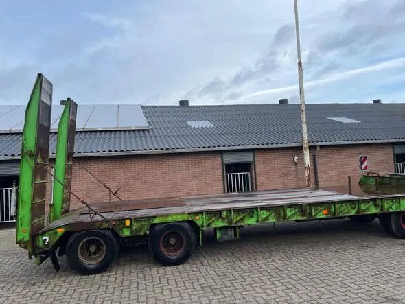 Dieplader Platte vloer aanhanger