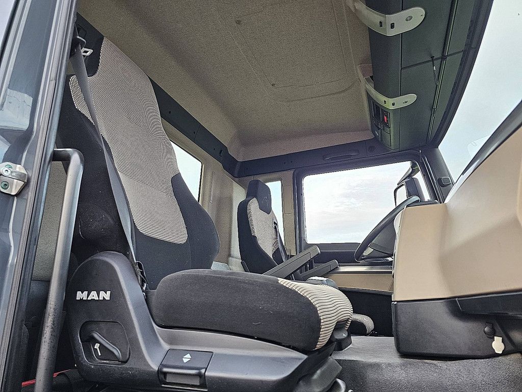 M.A.N. 26.460 TGS meiller ak 16 nt