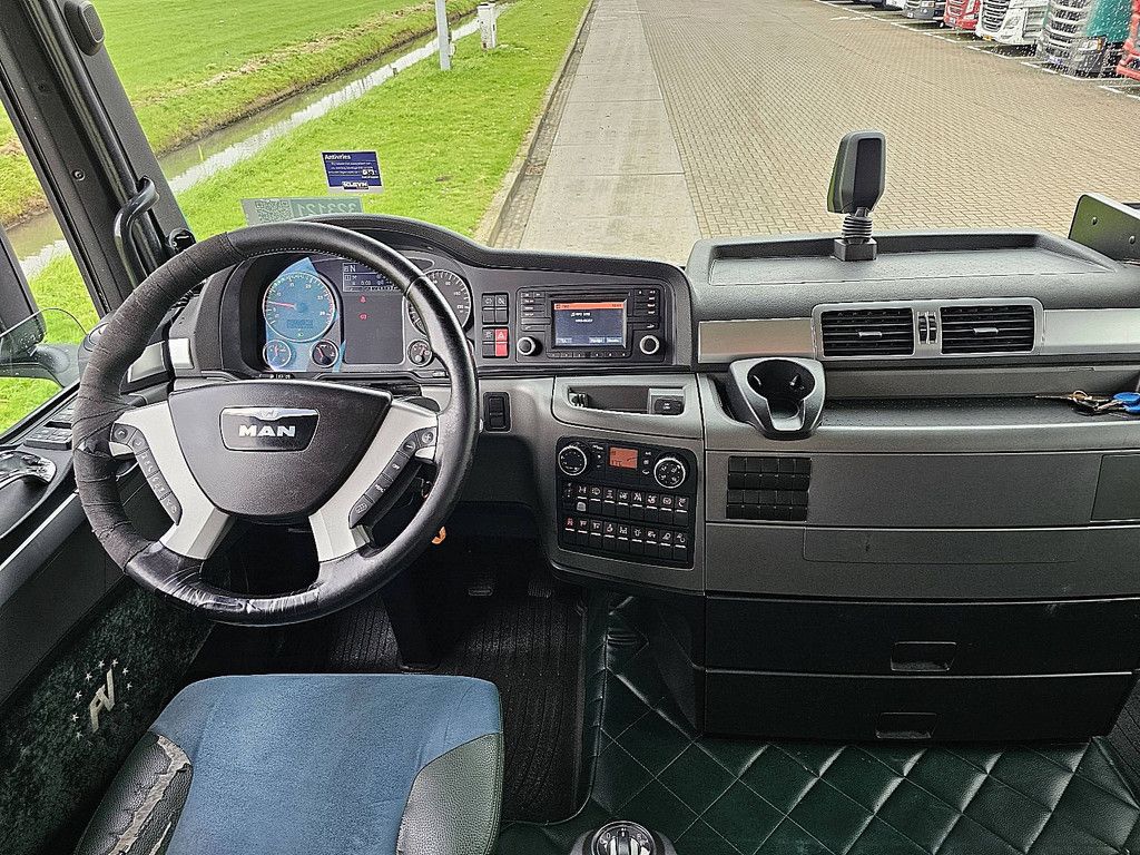 M.A.N. 26.480 TGX xlx 6x2 bls