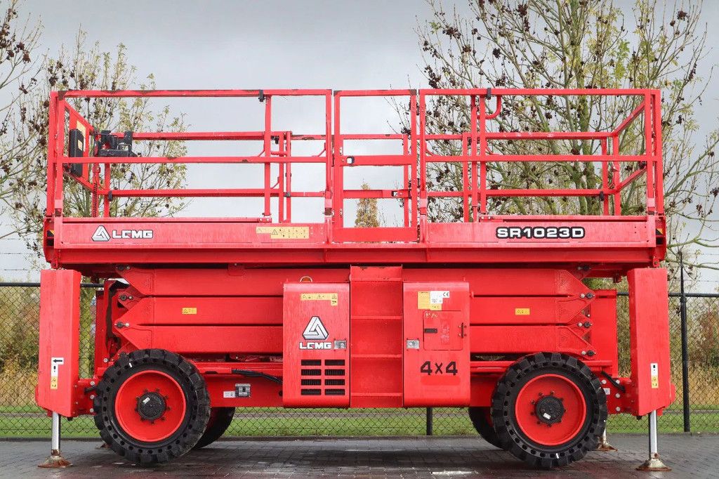 LGMG SR1023D | 12 METER | 1.100 KG