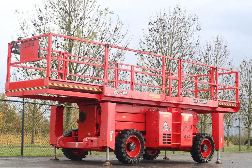 LGMG SR1023D | 12 METER | 1.100 KG