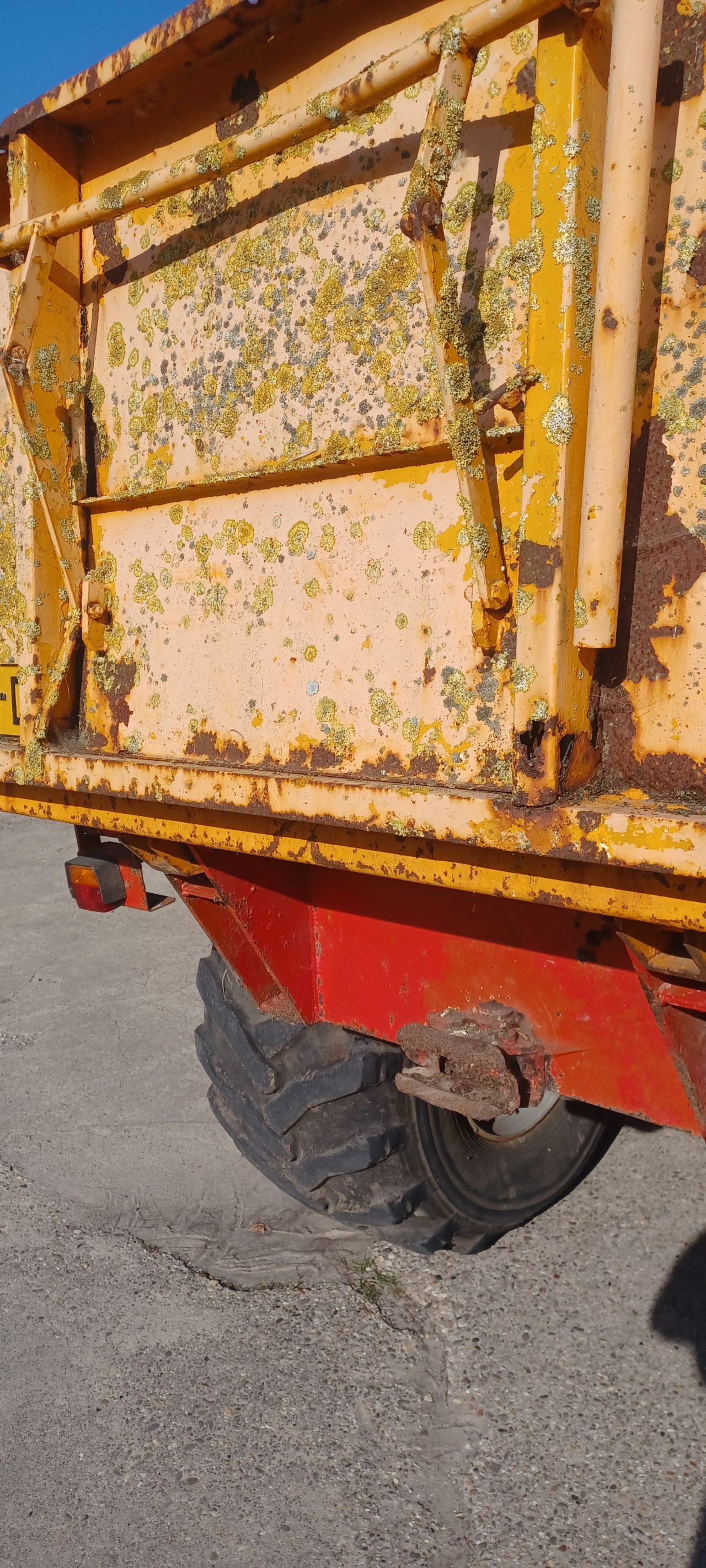 Veenhuis jvk 13000 silage beco miedema vgm kipper kieper