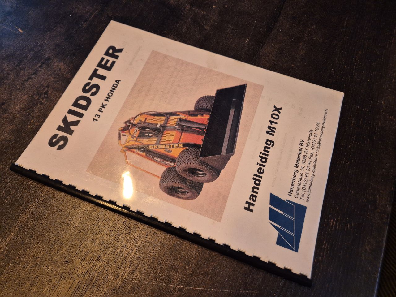 SKIDSTER M10 X LOADER MET BAK, MESTKLEM EN HIJSJIP (SHERPA)