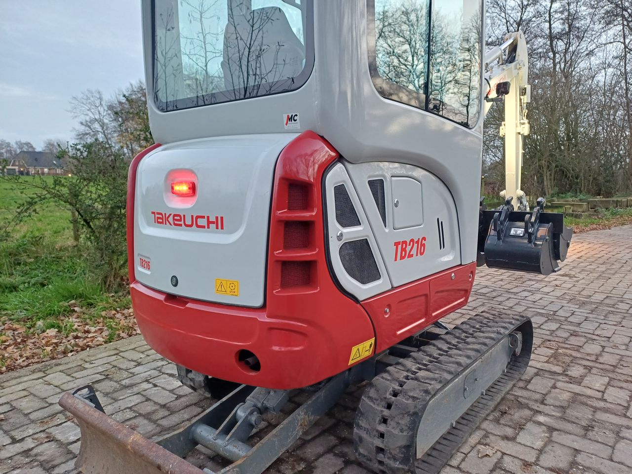 Takeuchi TB216 | bj2022 | 784 uur | 3 bakken