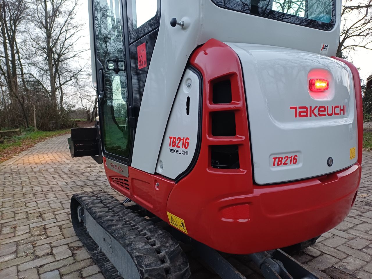 Takeuchi TB216 | bj2022 | 784 uur | 3 bakken