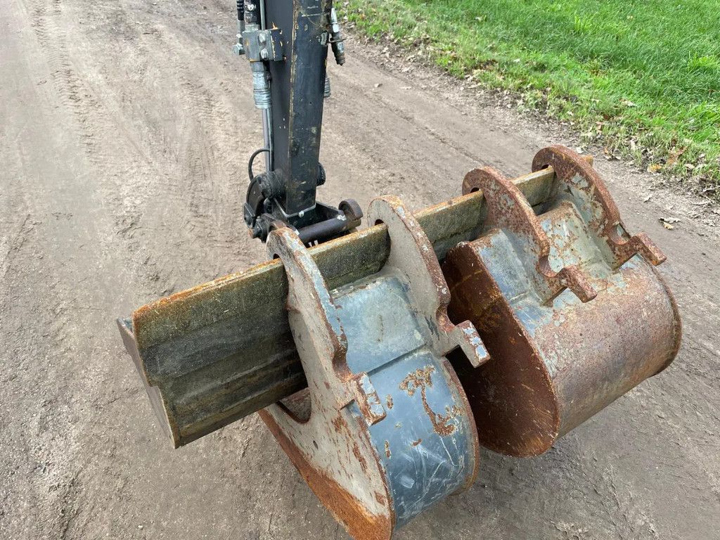 Case CX17B Graafmachine Minigraver 1,7 tons