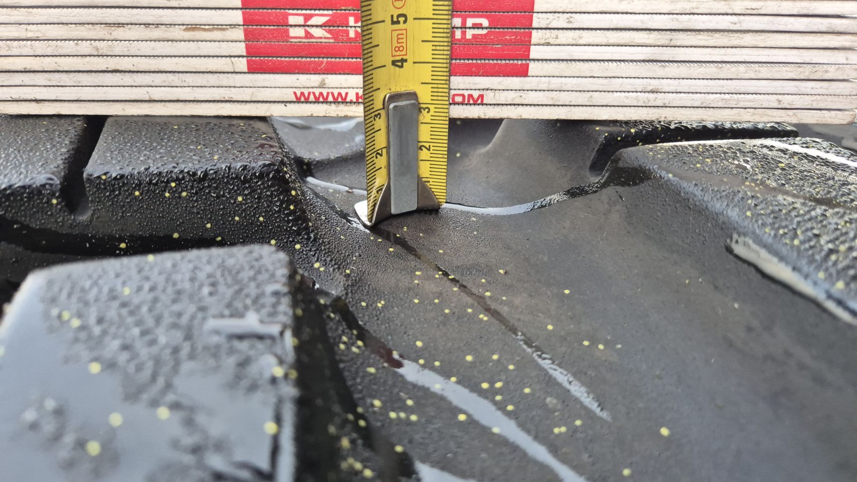 BKT 710/70R42 RideMax en Mitas 440/80R34 IND