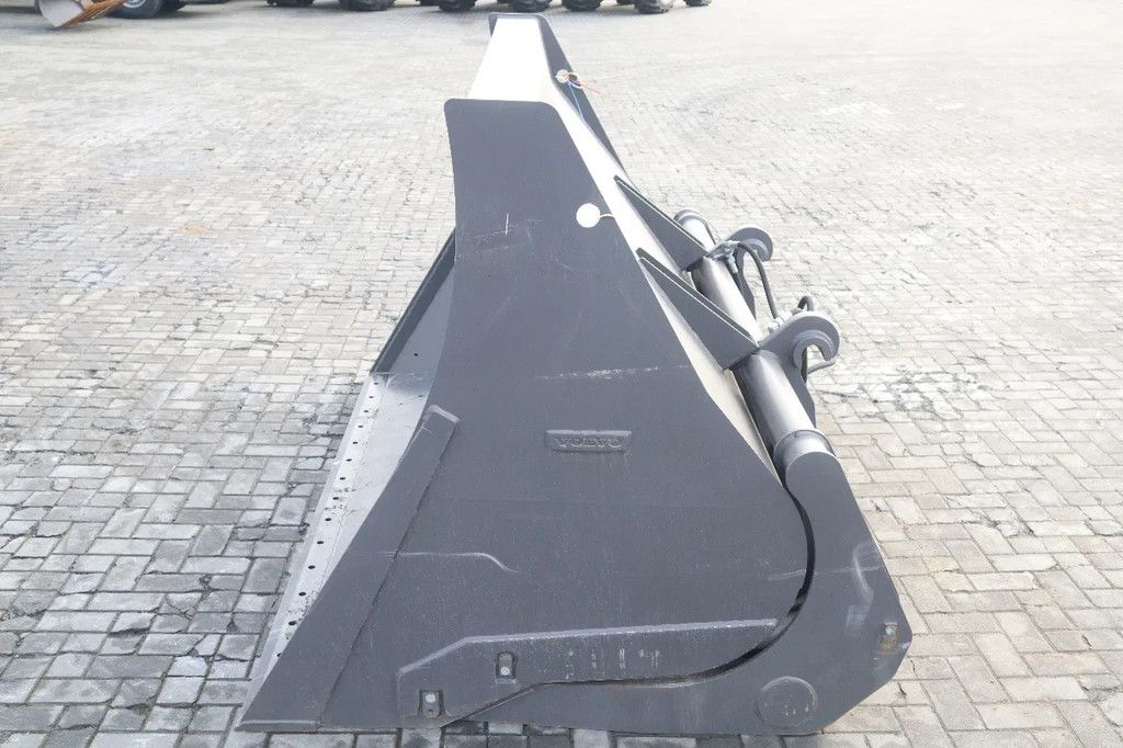 Volvo 3 M3 | HIGH TIP BUCKET | HOCHKIPPSCHAUFEL | HOOGKIEPBAK | NEW