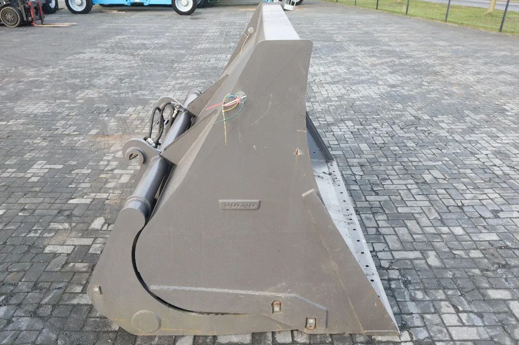 Volvo 3 M3 | HIGH TIP BUCKET | HOCHKIPPSCHAUFEL | HOOGKIEPBAK | NEW