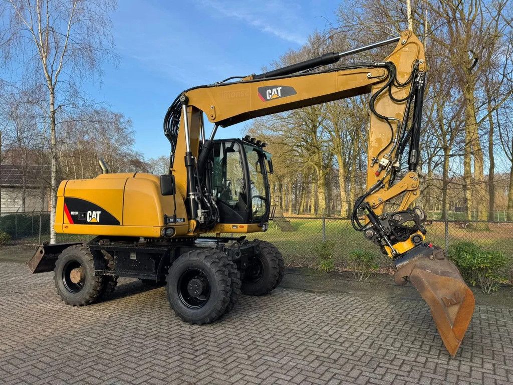 Caterpillar M313D Mobiele kraan