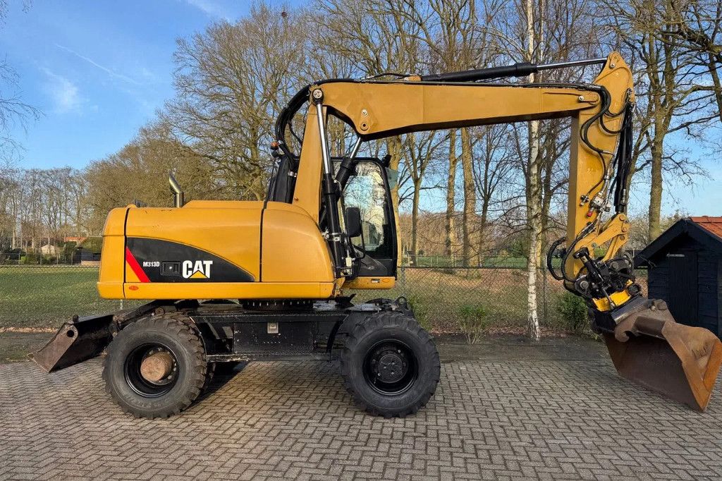 Caterpillar M313D Mobiele kraan