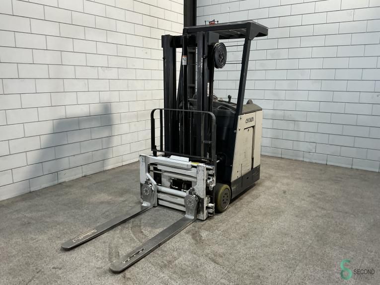 Stackers Electric Crown RC3020-30 2001