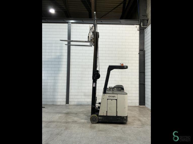 Stackers Electric Crown RC3020-30 2001