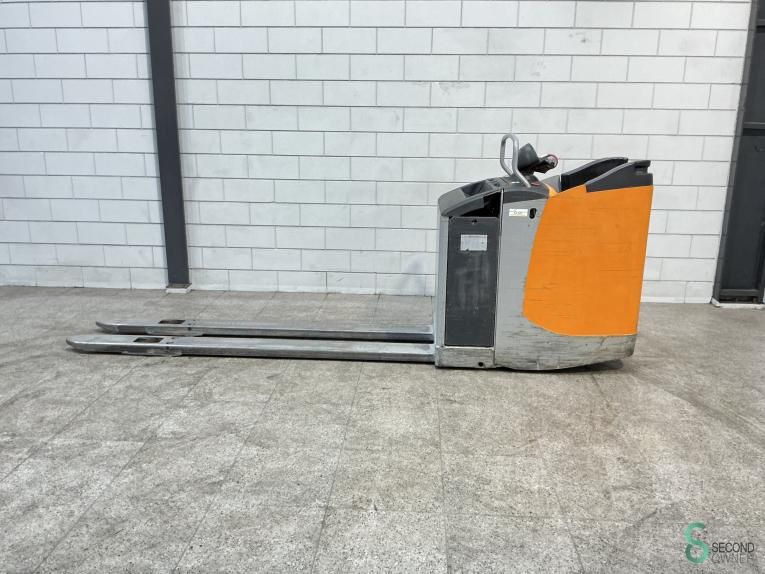 Pallet trucks Electric Still EXU-S24 2017