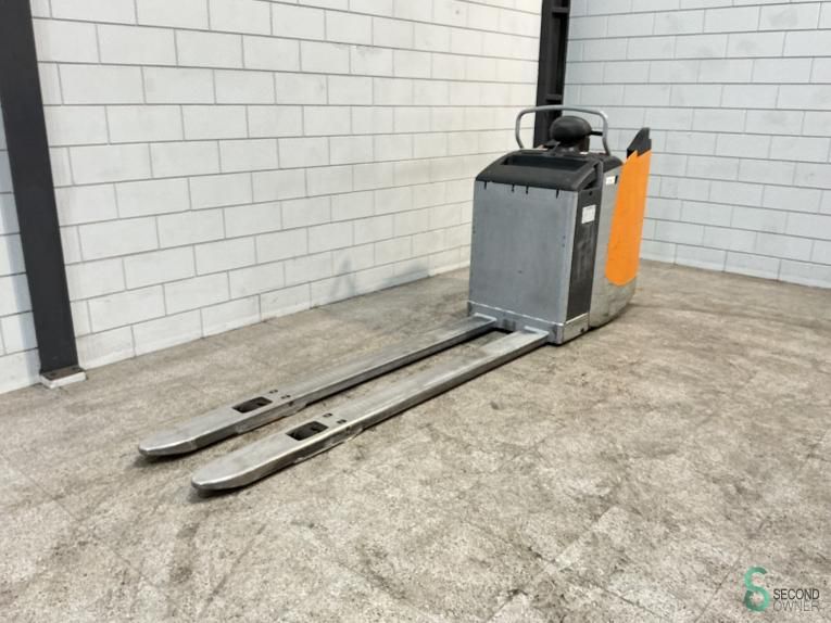 Pallet trucks Electric Still EXU-S24 2017