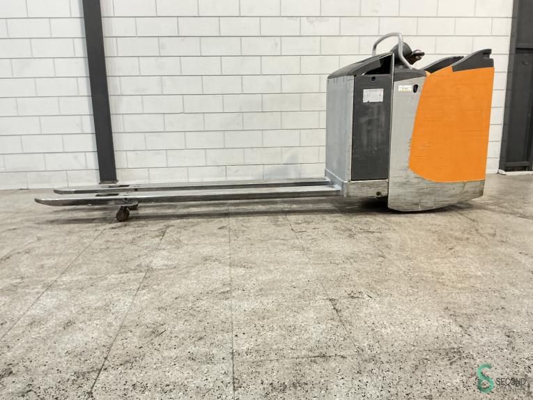 Pallet trucks Electric Still EXU-S24 2017