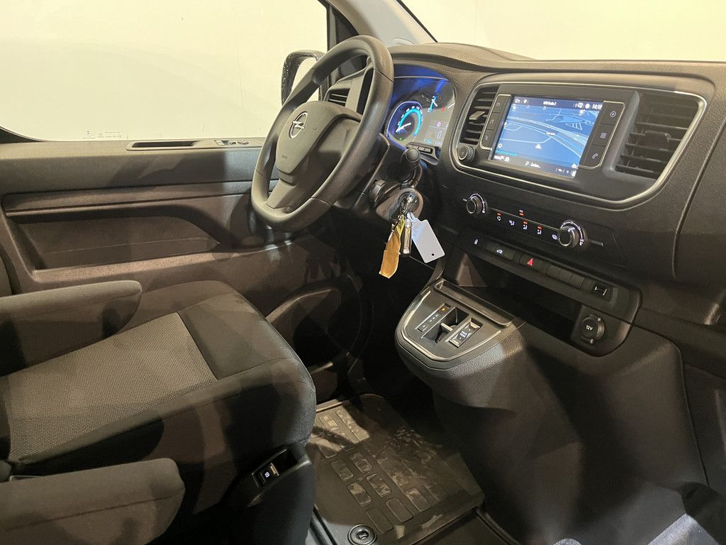 Opel Vivaro-e L2H1 Edition 50 kWh / 100% Elektrisch !! / Airco / Cruise Control / CarPlay / Camera / Navigatie / 23.900 KM !!