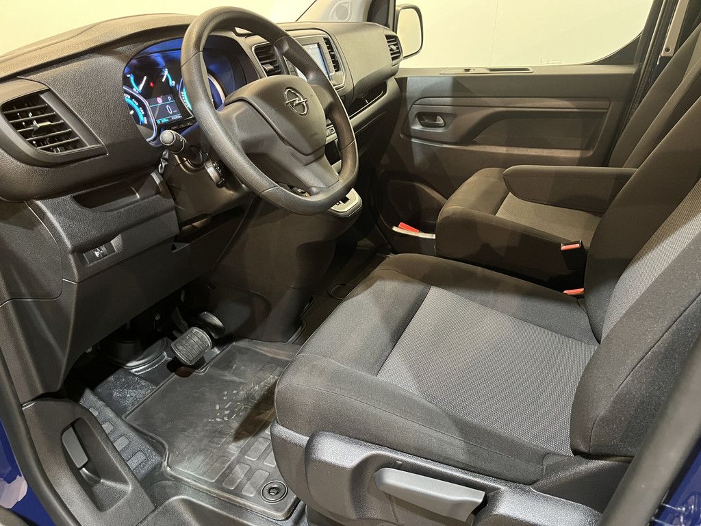 Opel Vivaro-e L2H1 Edition 50 kWh / 100% Elektrisch !! / Airco / Cruise Control / CarPlay / Camera / Navigatie / 23.900 KM !!