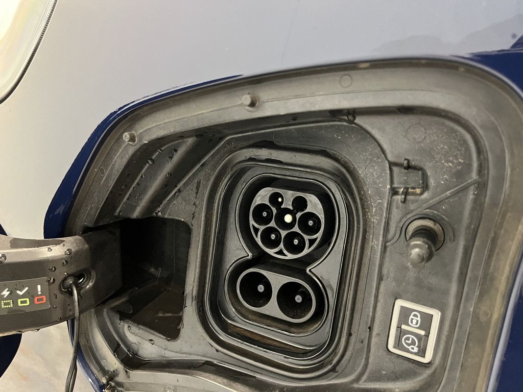 Opel Vivaro-e L1H1 Edition 50 kWh / 100% Elektrisch !! / Airco / Cruise Control / CarPlay / Camera / Navigatie / 16.000 KM!!