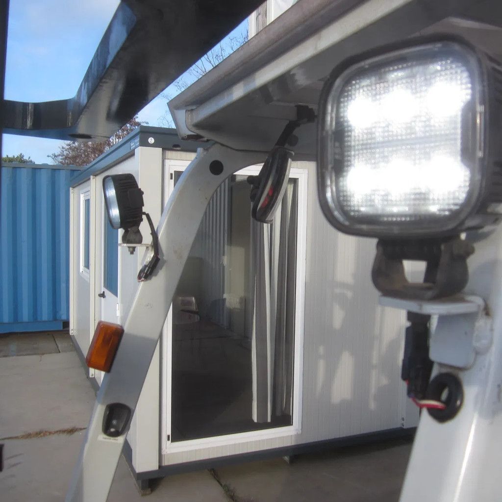 Nissan Heftruck L18Q elektrisch, triplomast, side shift.