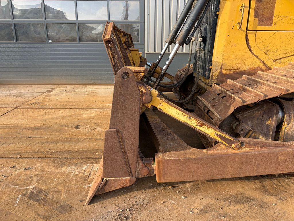 Caterpillar D6T LGP