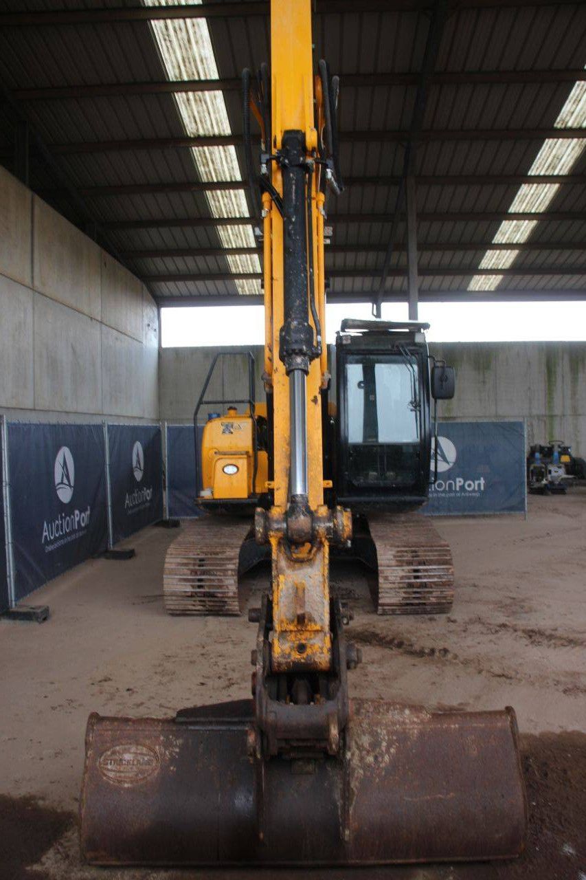 Crawler excavator JCB JS130LC 4F Diesel 81kW 2018