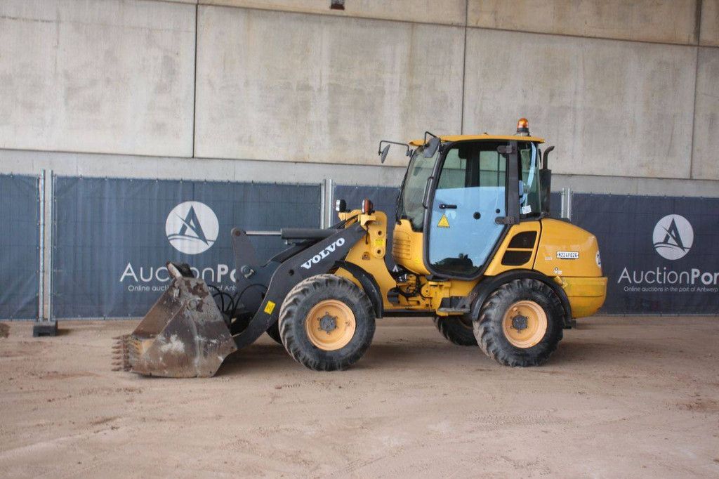 Radlader Volvo L25F-P Diesel 36,4 kW 2013