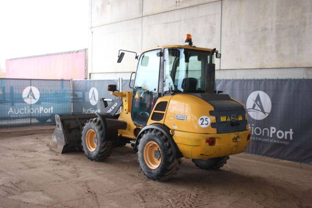 Radlader Volvo L25F-P Diesel 36,4 kW 2013