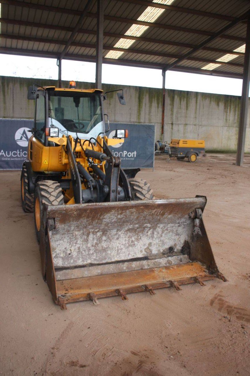 Radlader Volvo L25F-P Diesel 36,4 kW 2013