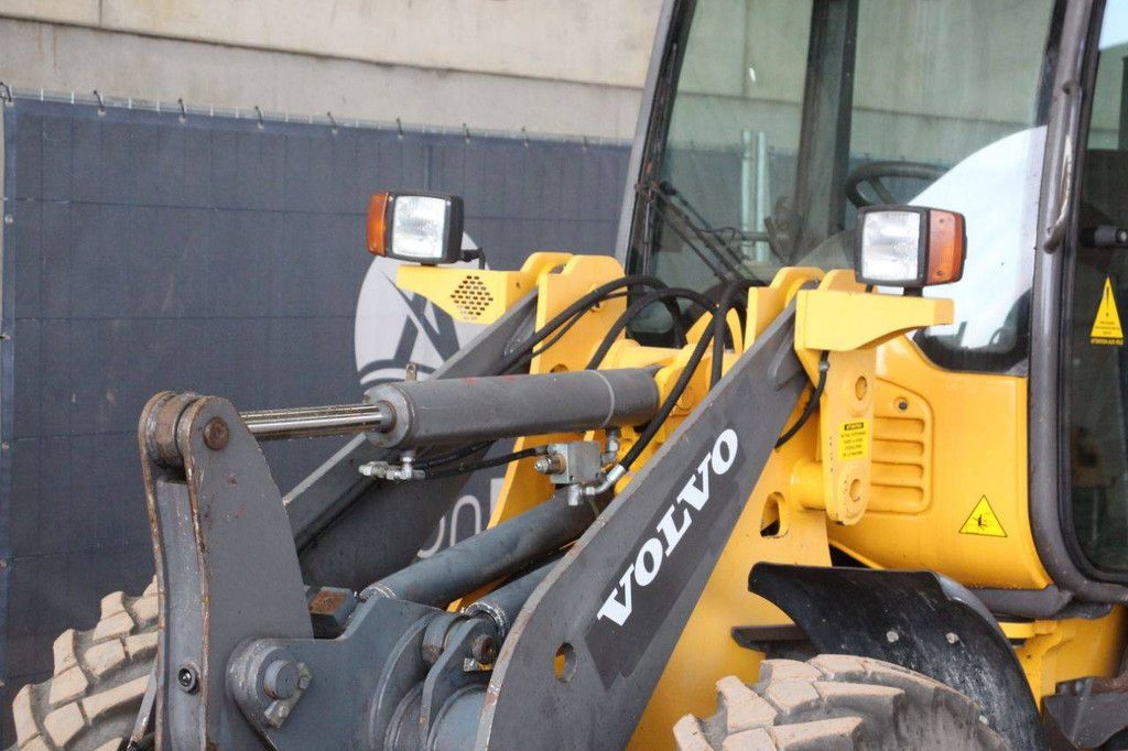 Radlader Volvo L25F-P Diesel 36,4 kW 2013